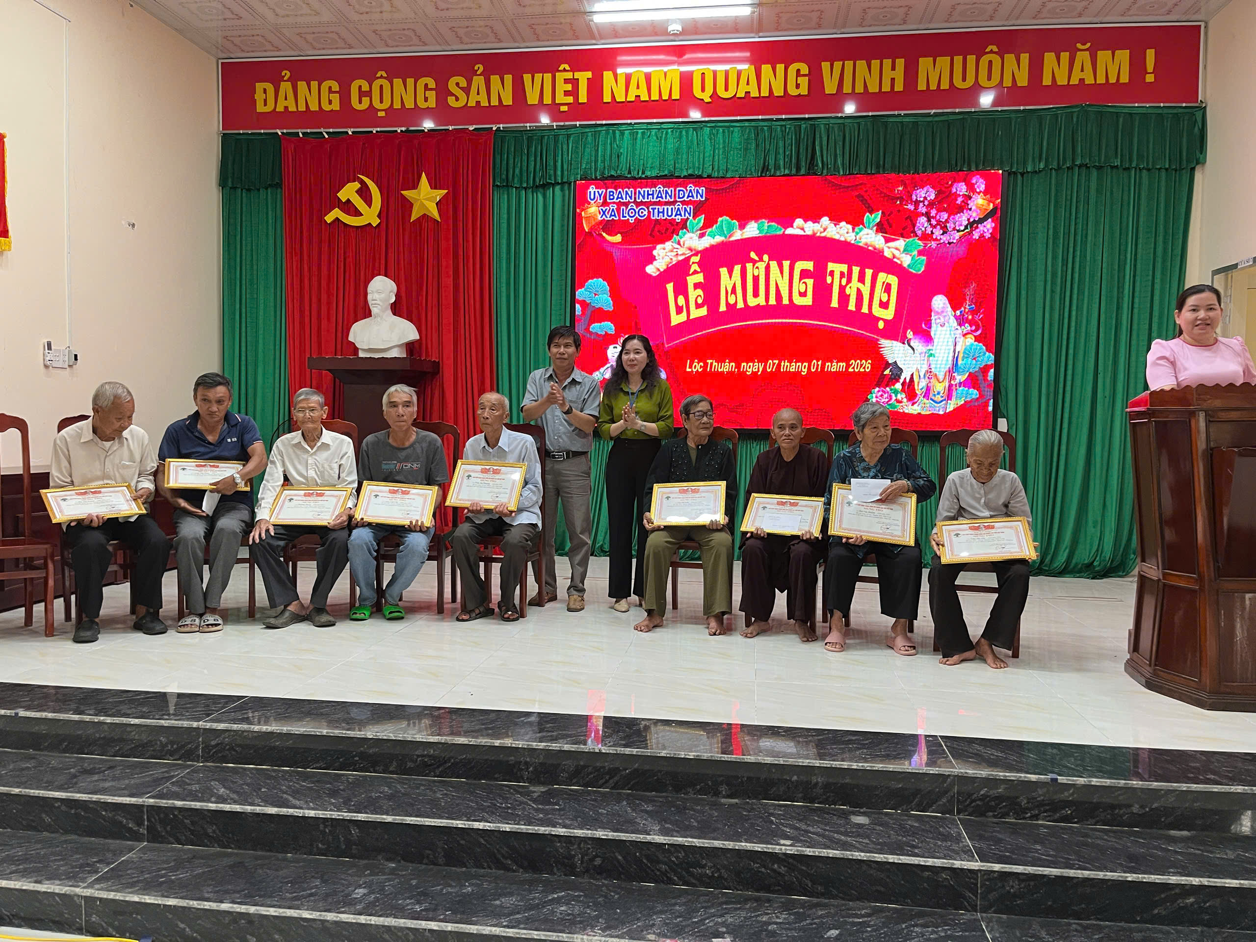 Ủy ban nhân dân xã Lộc Thuận tổ chức Lễ mừng thọ cho các cụ cao tuổi trên địa bàn xã năm 2026