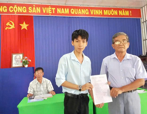 TRAO QUYẾT ĐỊNH CÔNG NHẬN ĐẢNG VIÊN CHÍNH THỨC